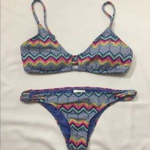 Roxy Bikini swim suit periwinkle and yellow Large